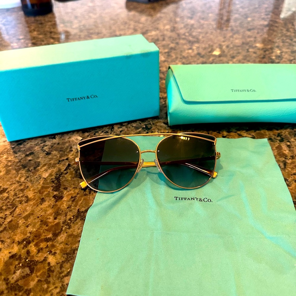 Tiffany & Co Sunglasses Rubedo Rose Gold/Grey Gradient × 1